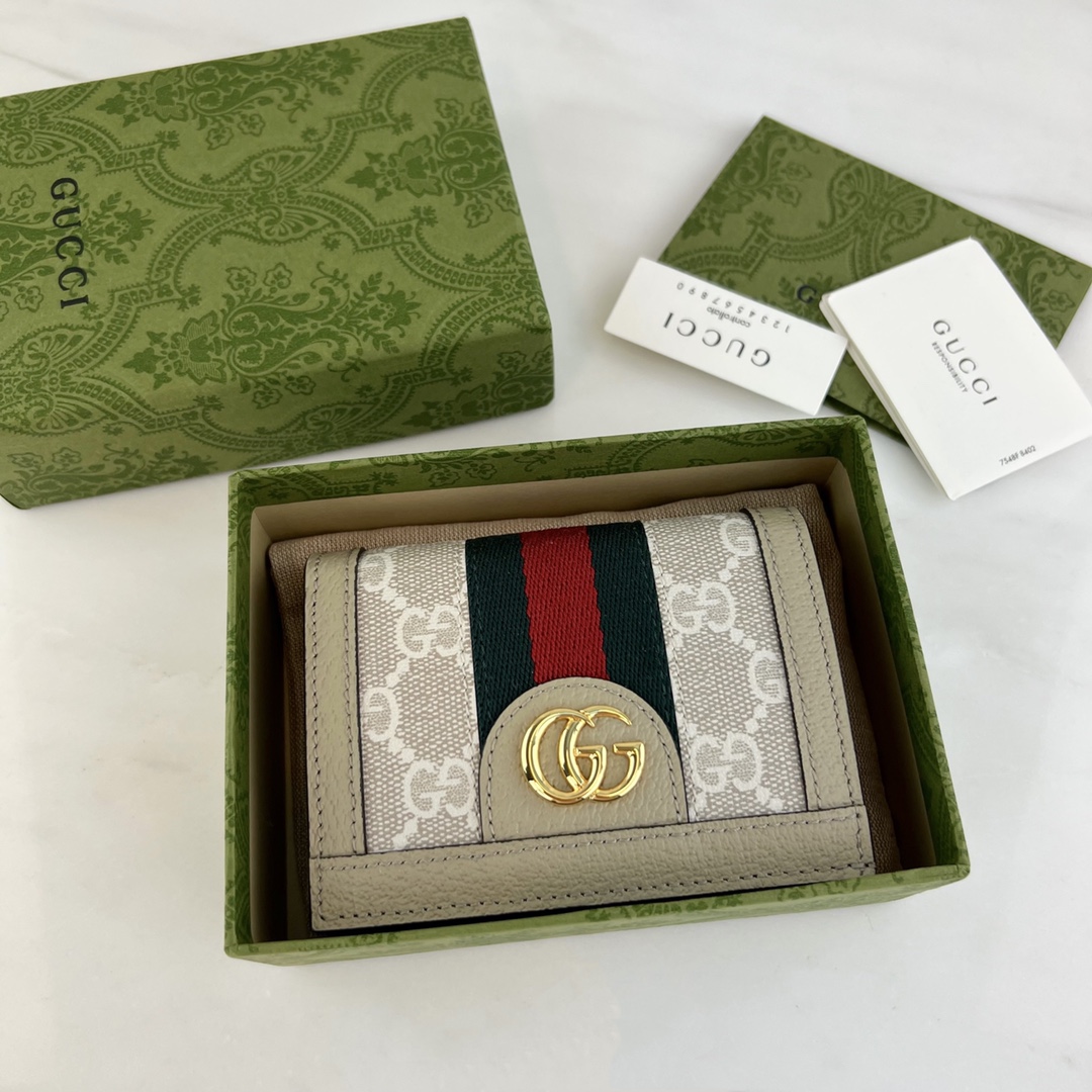 G*u*i wallet-11x8.5x3cm