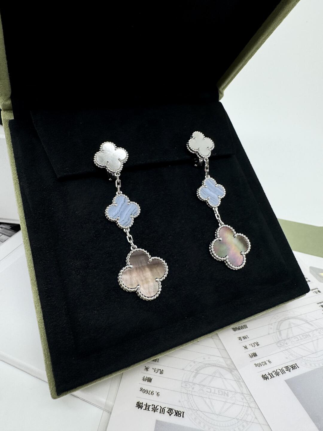 Vca Earring