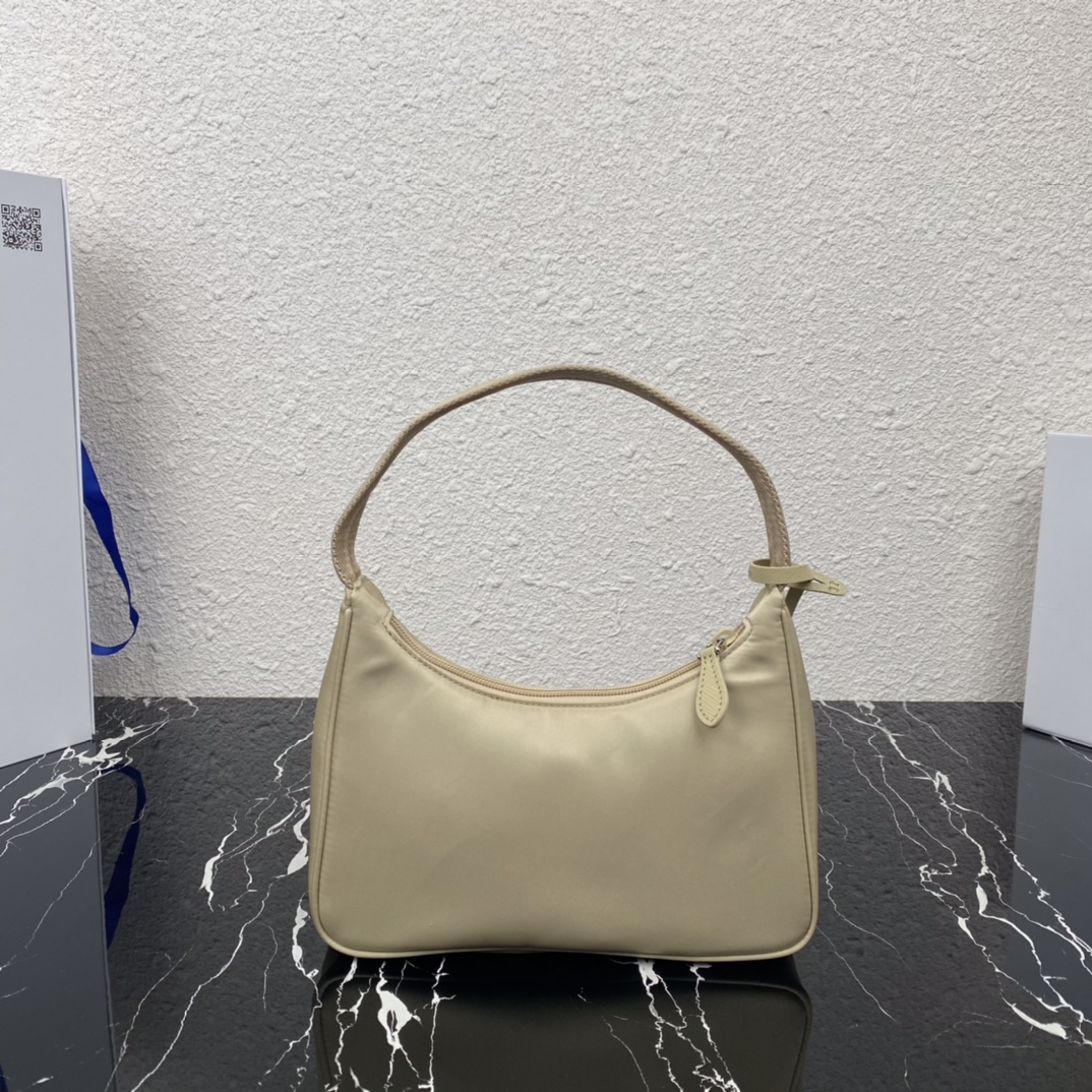 Pra*a 1ne515 nylon hobo bag-23*13*5cm