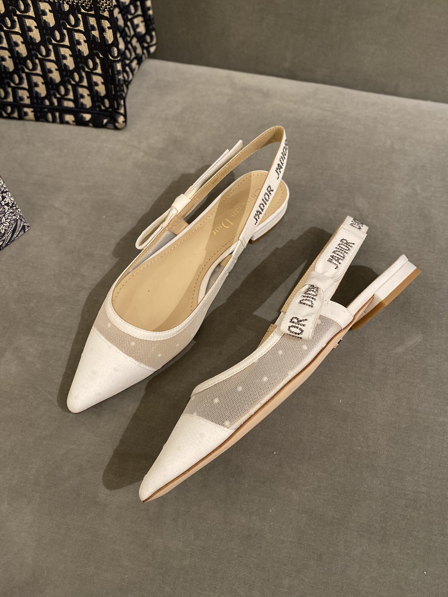 D*or flap shoes