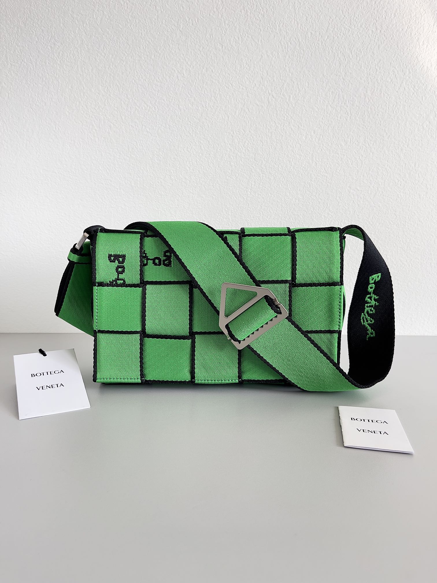 b0tte*a Ven*ta webbing crossbody bag-25*15*5cm