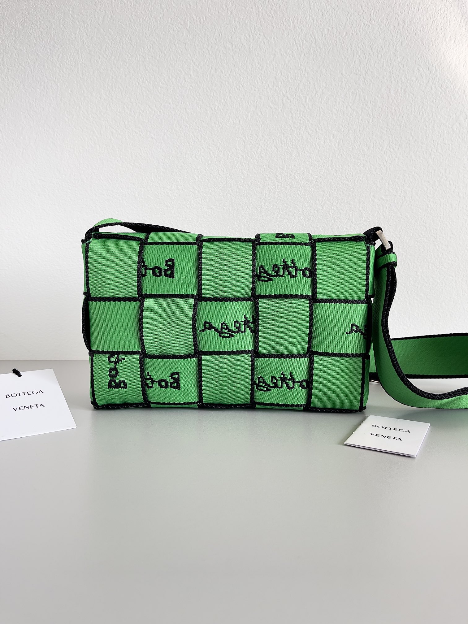 b0tte*a Ven*ta webbing crossbody bag-25*15*5cm