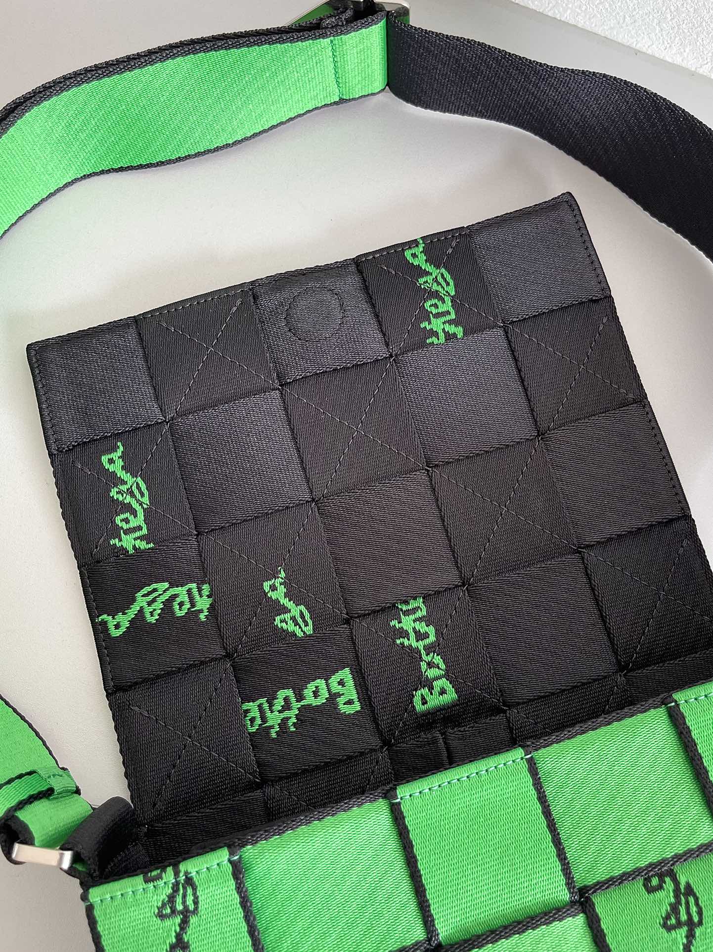b0tte*a Ven*ta webbing crossbody bag-25*15*5cm