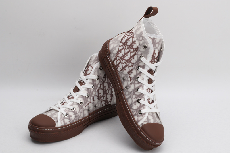 D*or high-top sneakers