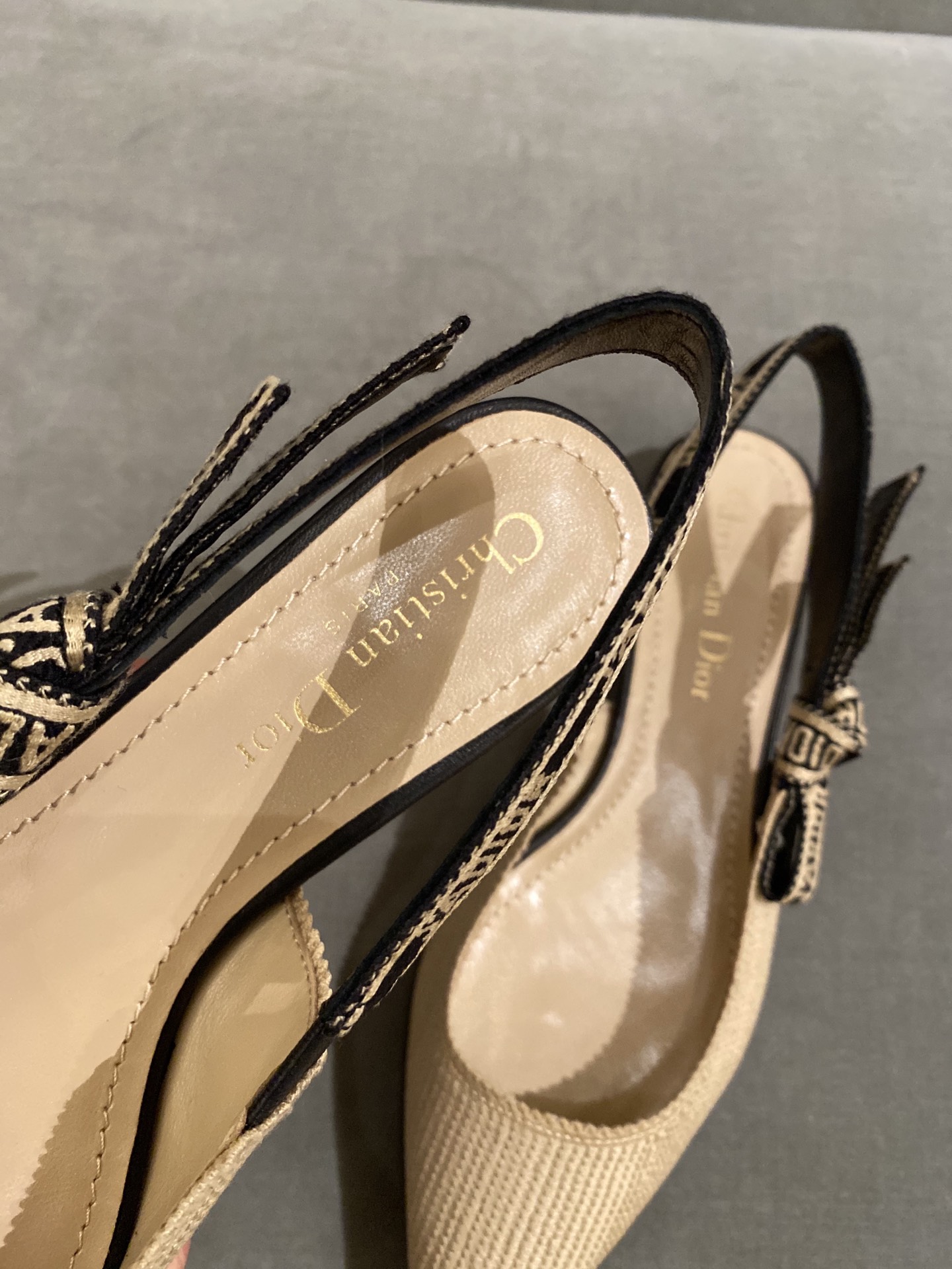 D*or flap shoes