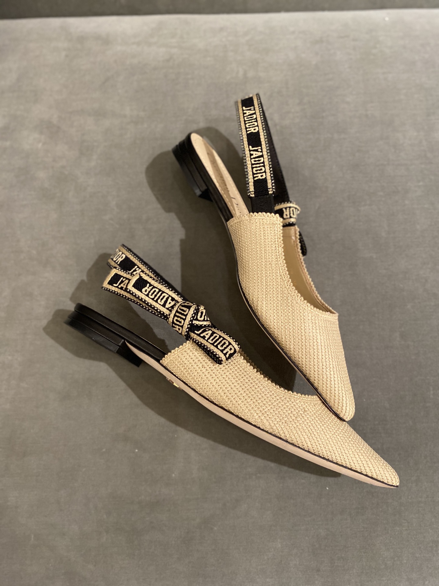 D*or flap shoes