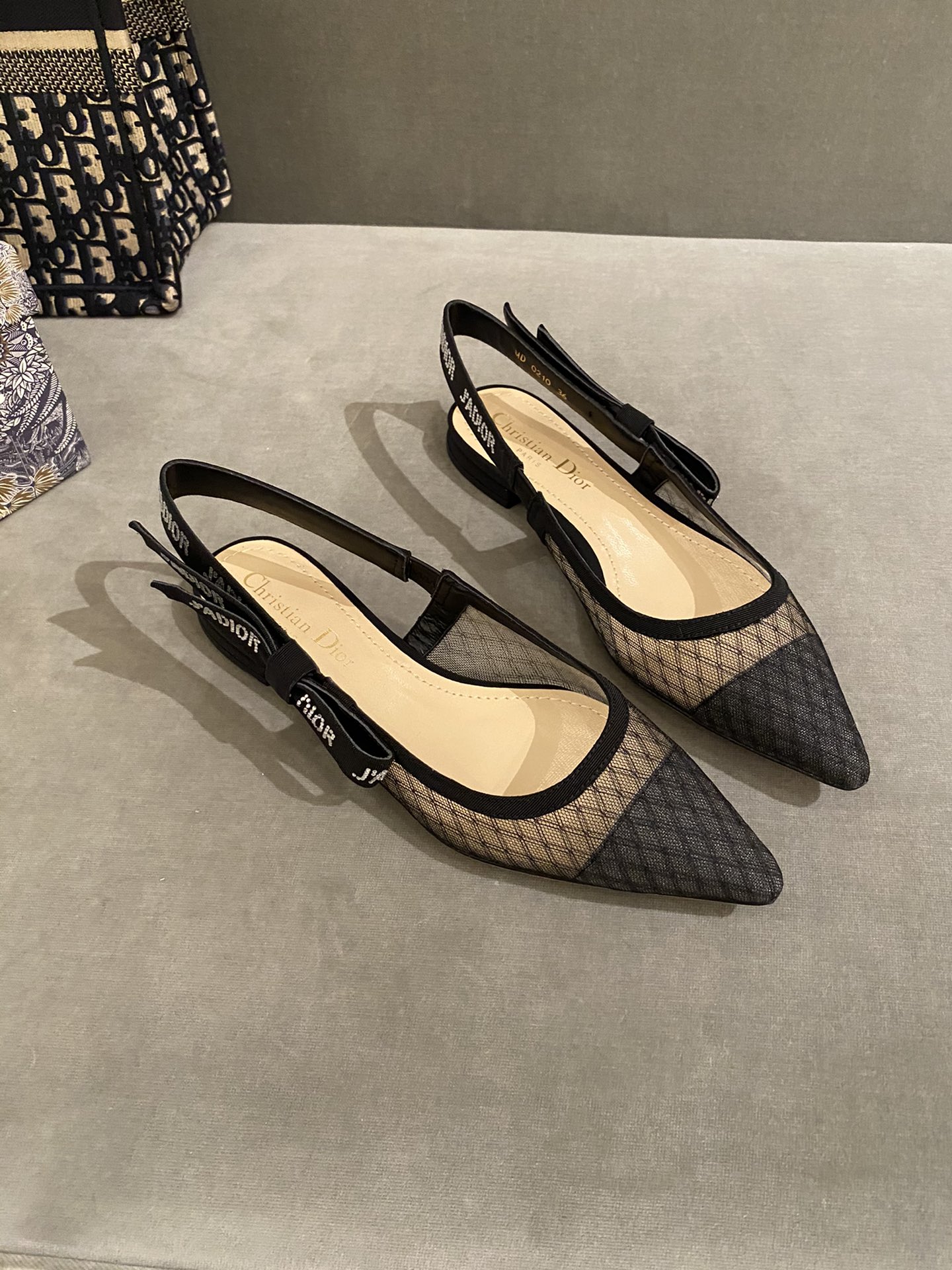 D*or flap shoes