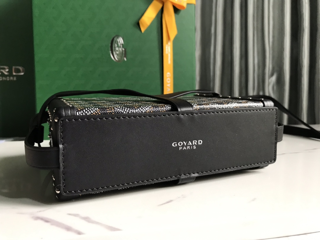 Go*ard minaudière bags