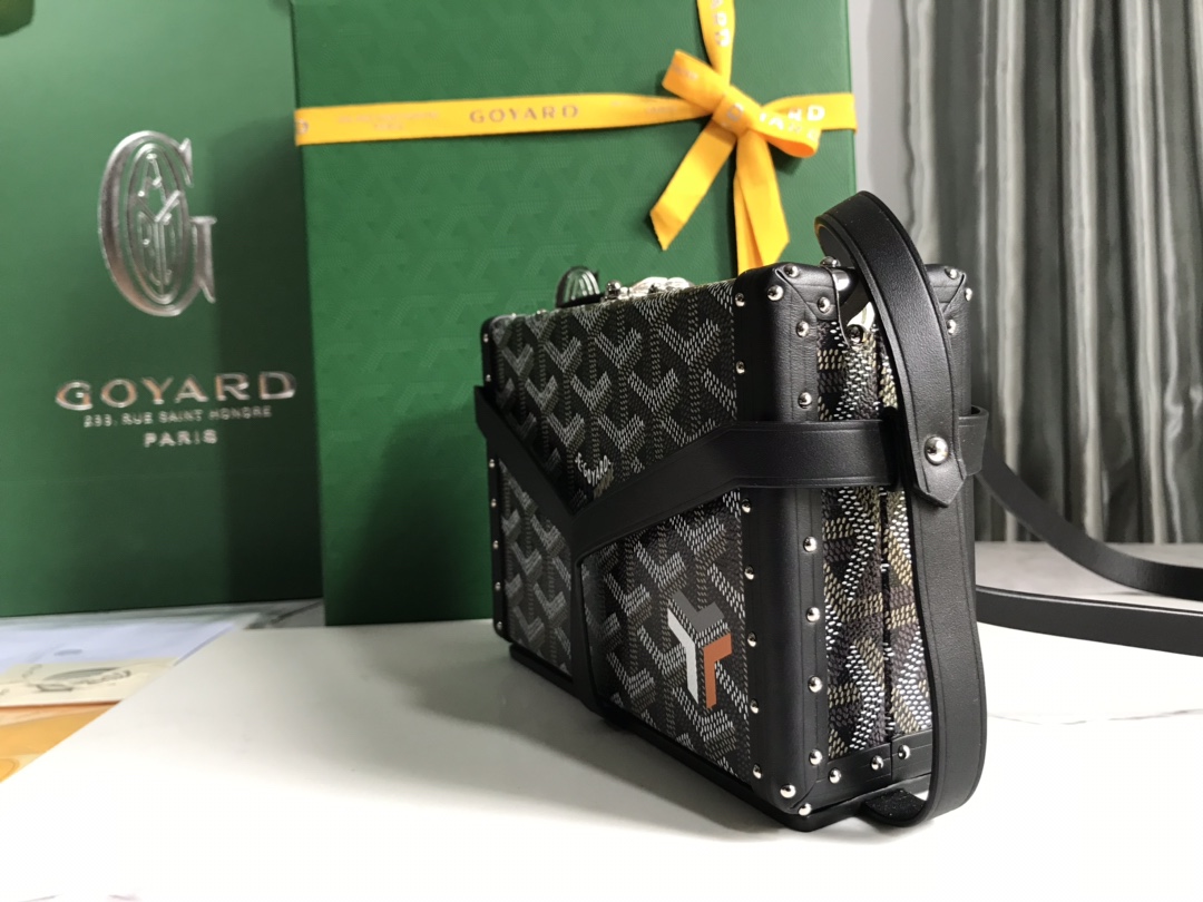 Go*ard minaudière bags