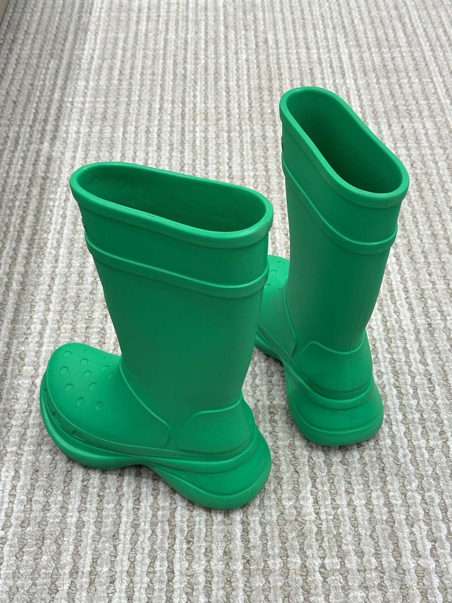 Ba*len*cia*ga boots