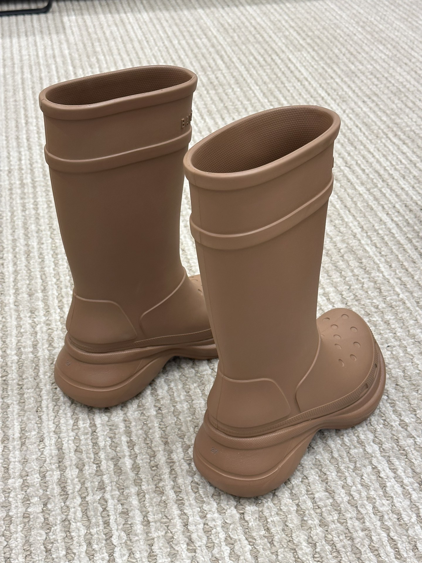 Ba*len*cia*ga boots