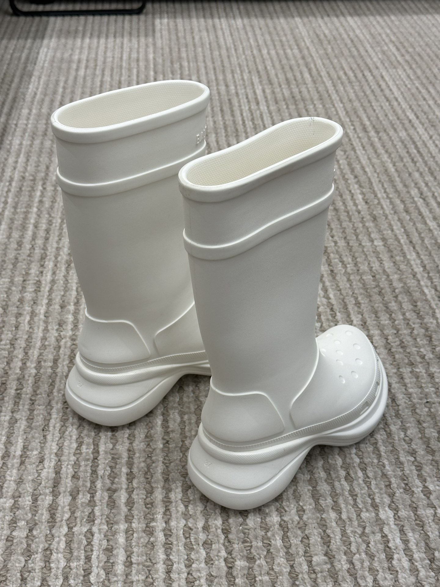 Ba*len*cia*ga boots