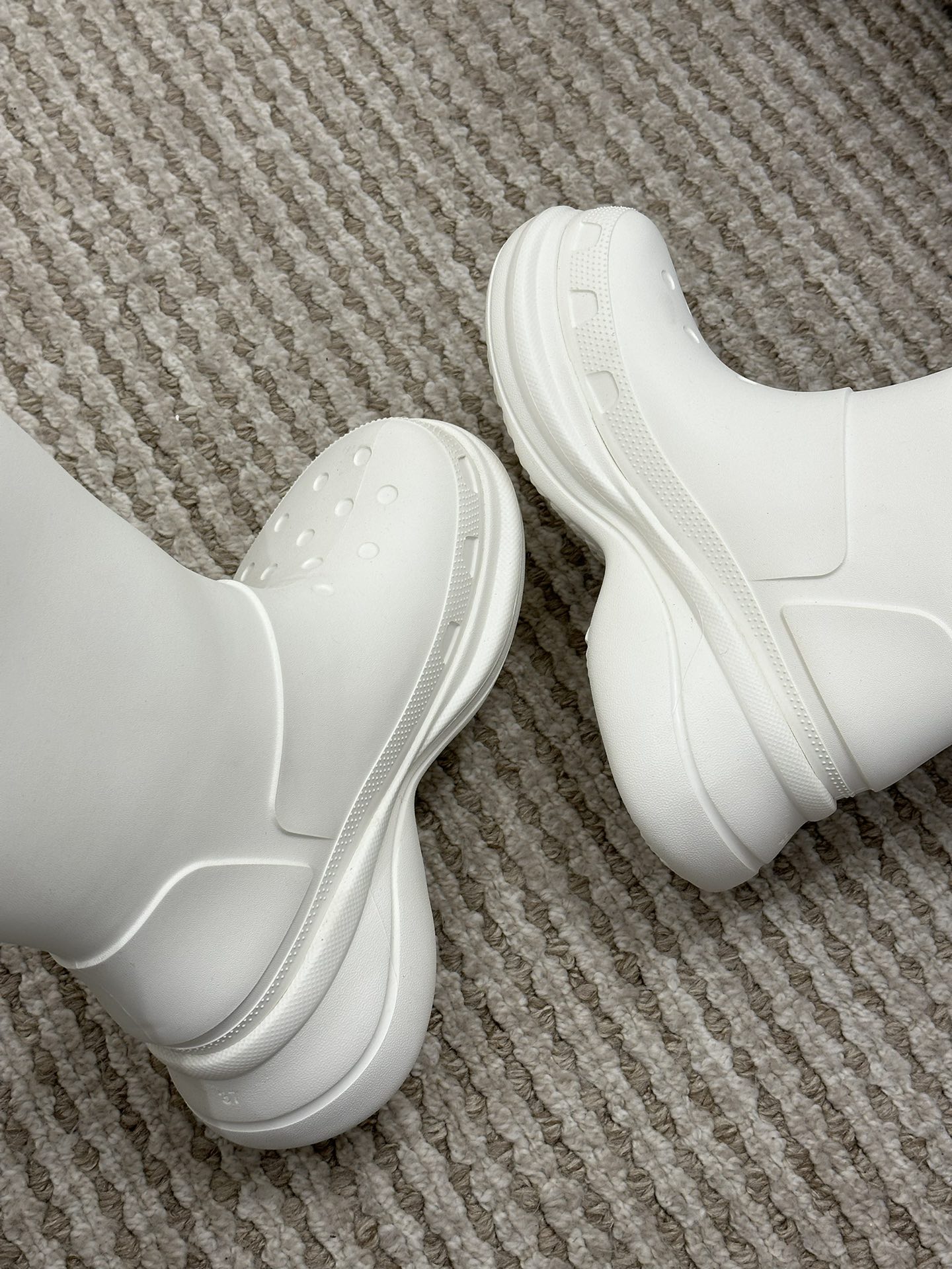 Ba*len*cia*ga boots