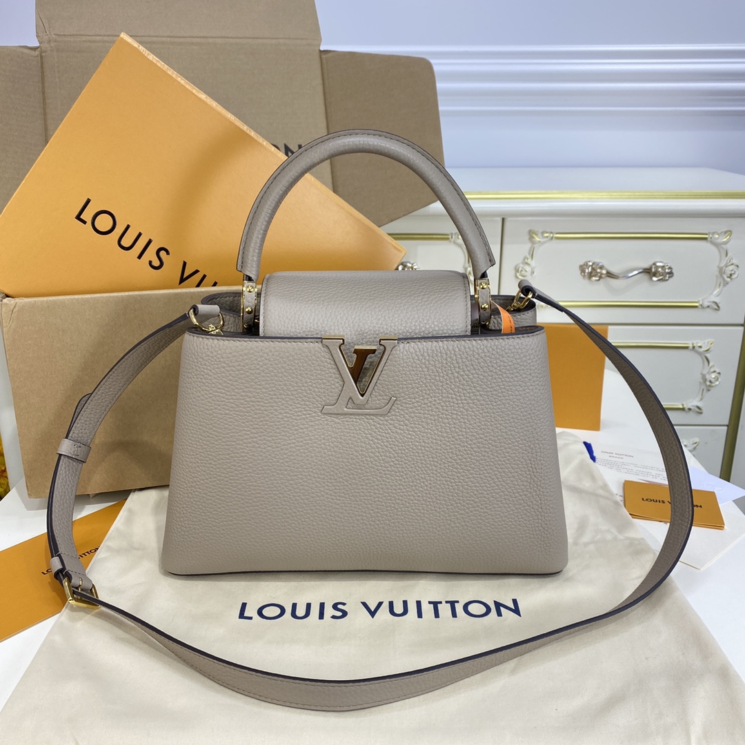 l0*is V*t0n capucines handlebag