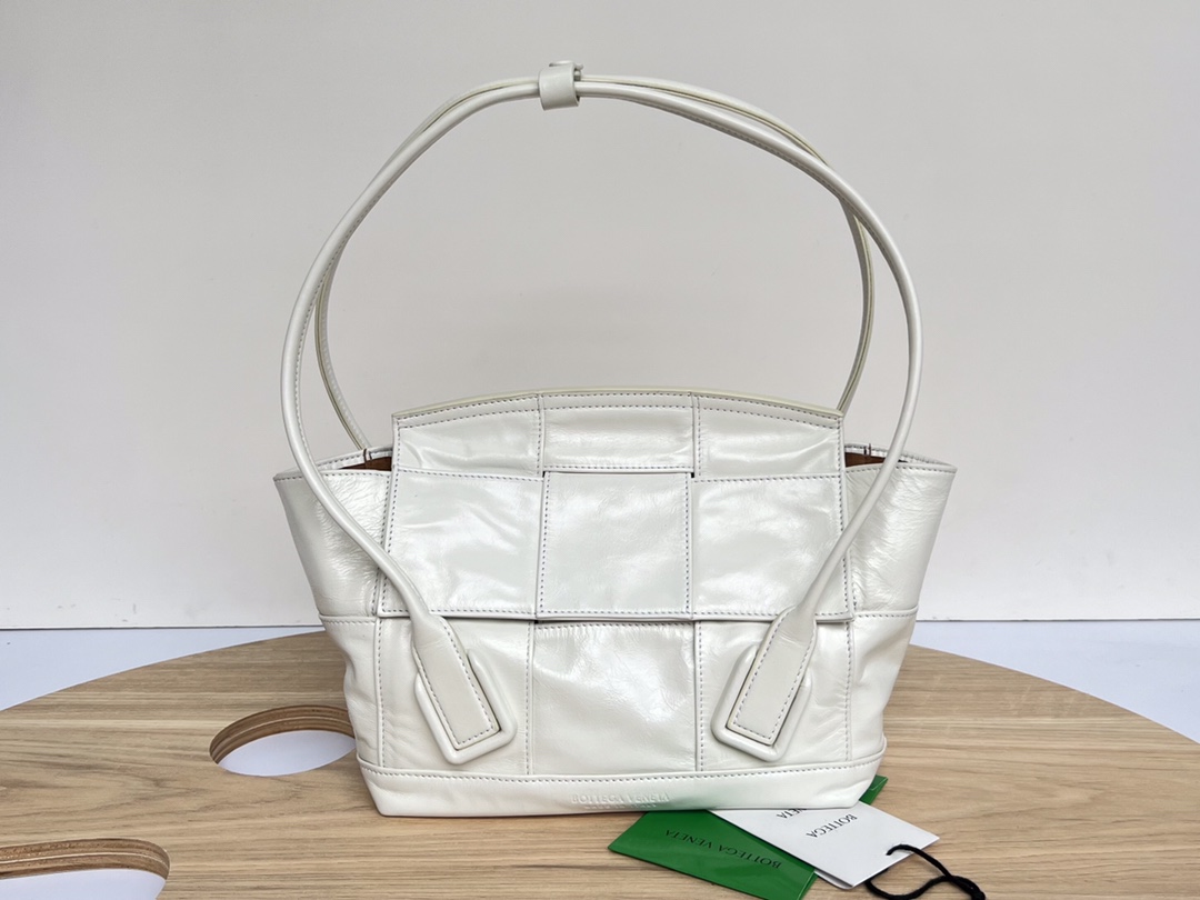 b0tte*a Ven*ta arco bag-23x21x9cm