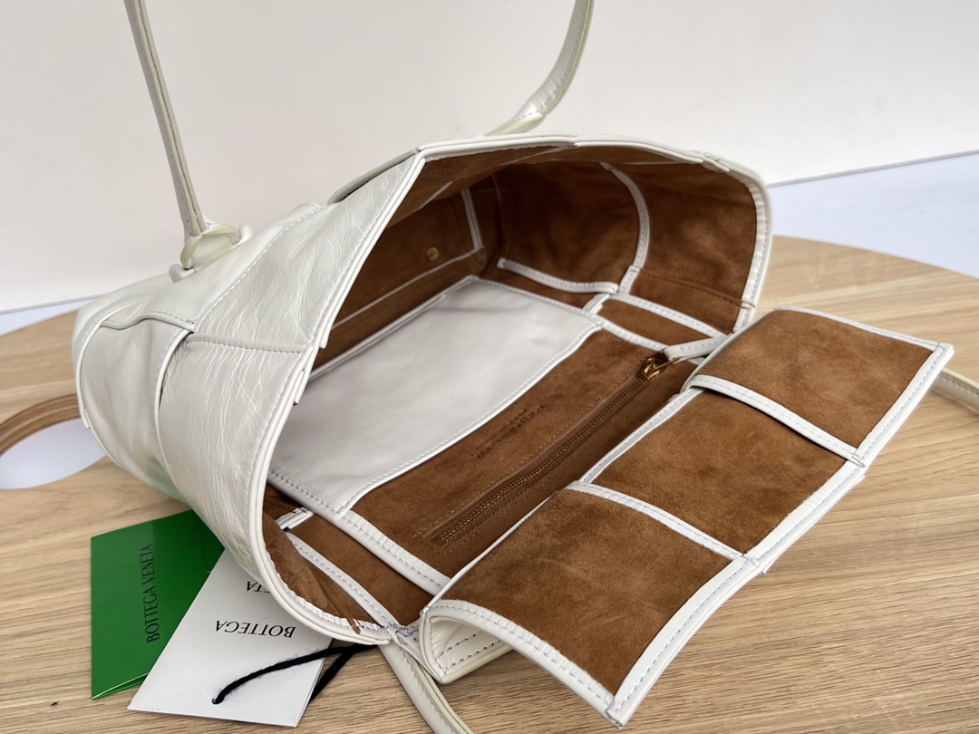 b0tte*a Ven*ta arco bag-23x21x9cm