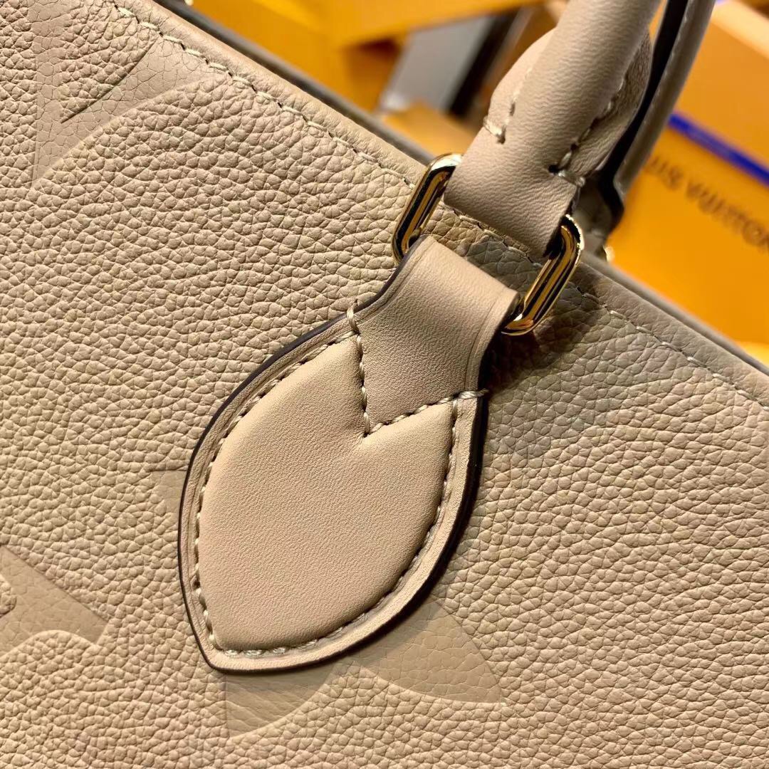 l0*is V*t0n small onthego handbag-35*28*15cm