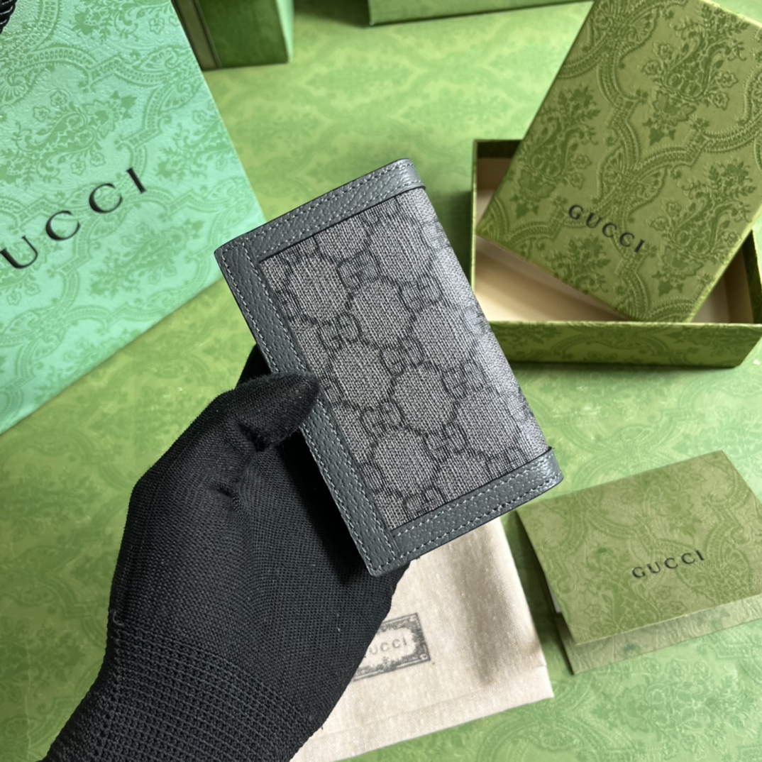 G*u*i wallet-7.5*12cm