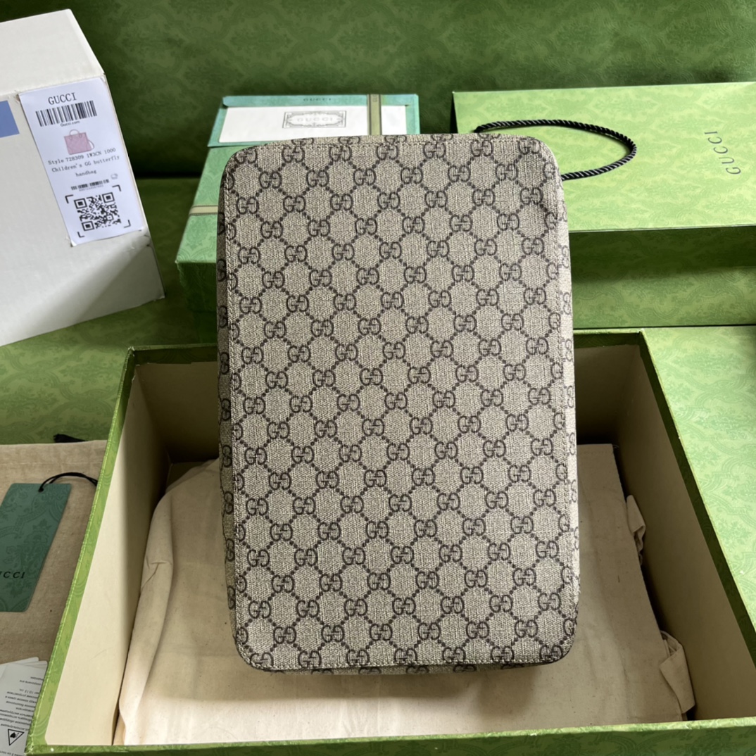 G*u*i pouch-33.5*21.5*8cm