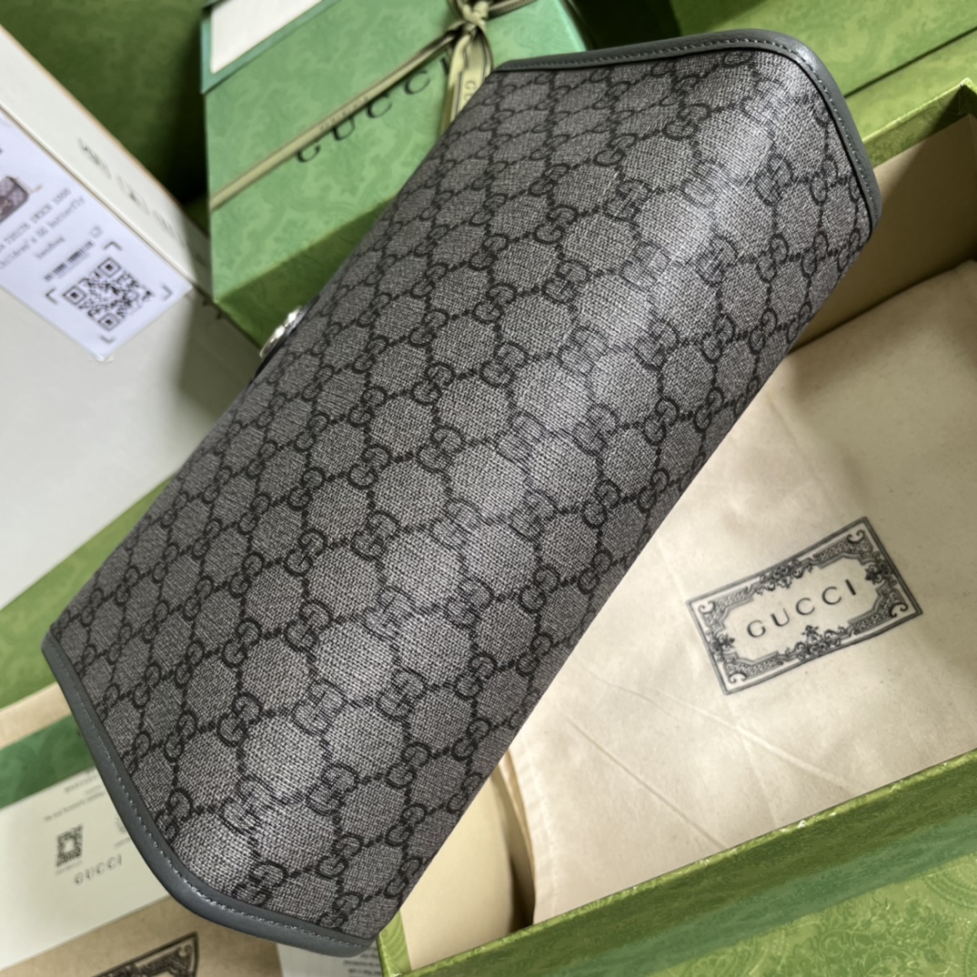 G*u*i pouch-28.5*18*9cm