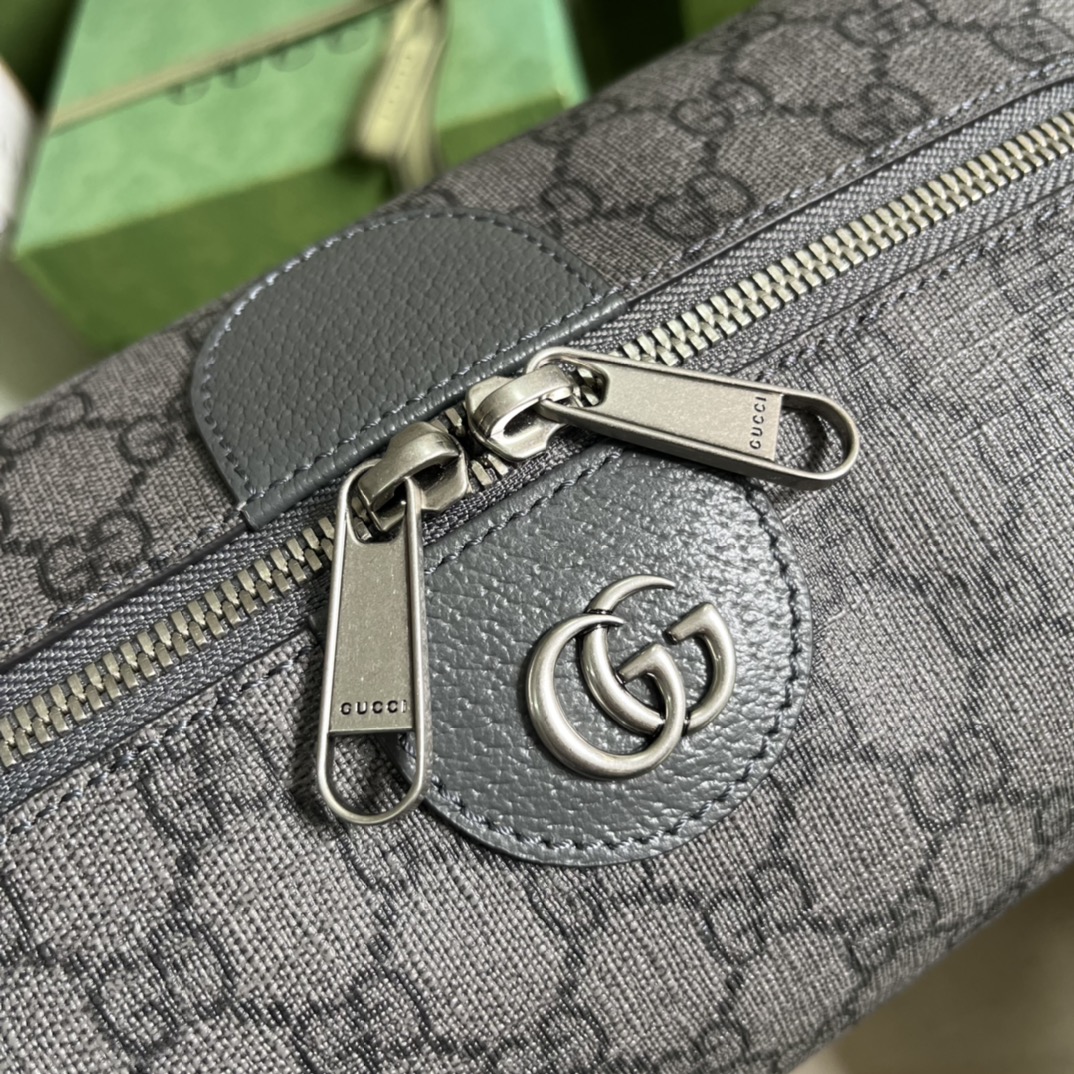 G*u*i pouch-25.5x 12x 11.5cm