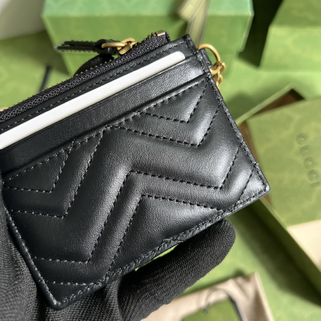 G*u*i wallet-10*7.5*1cm