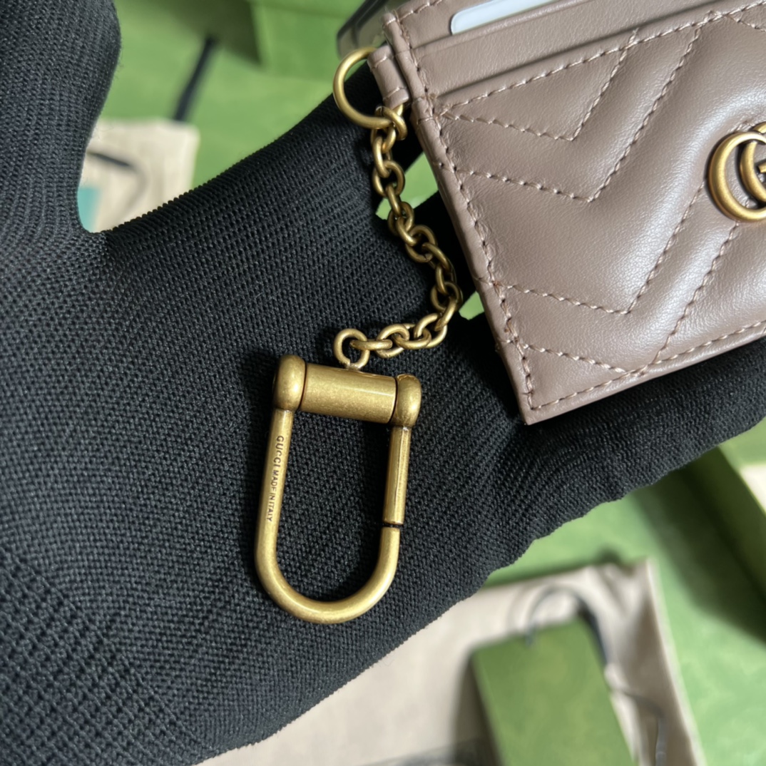 G*u*i wallet-10*7.5*1cm