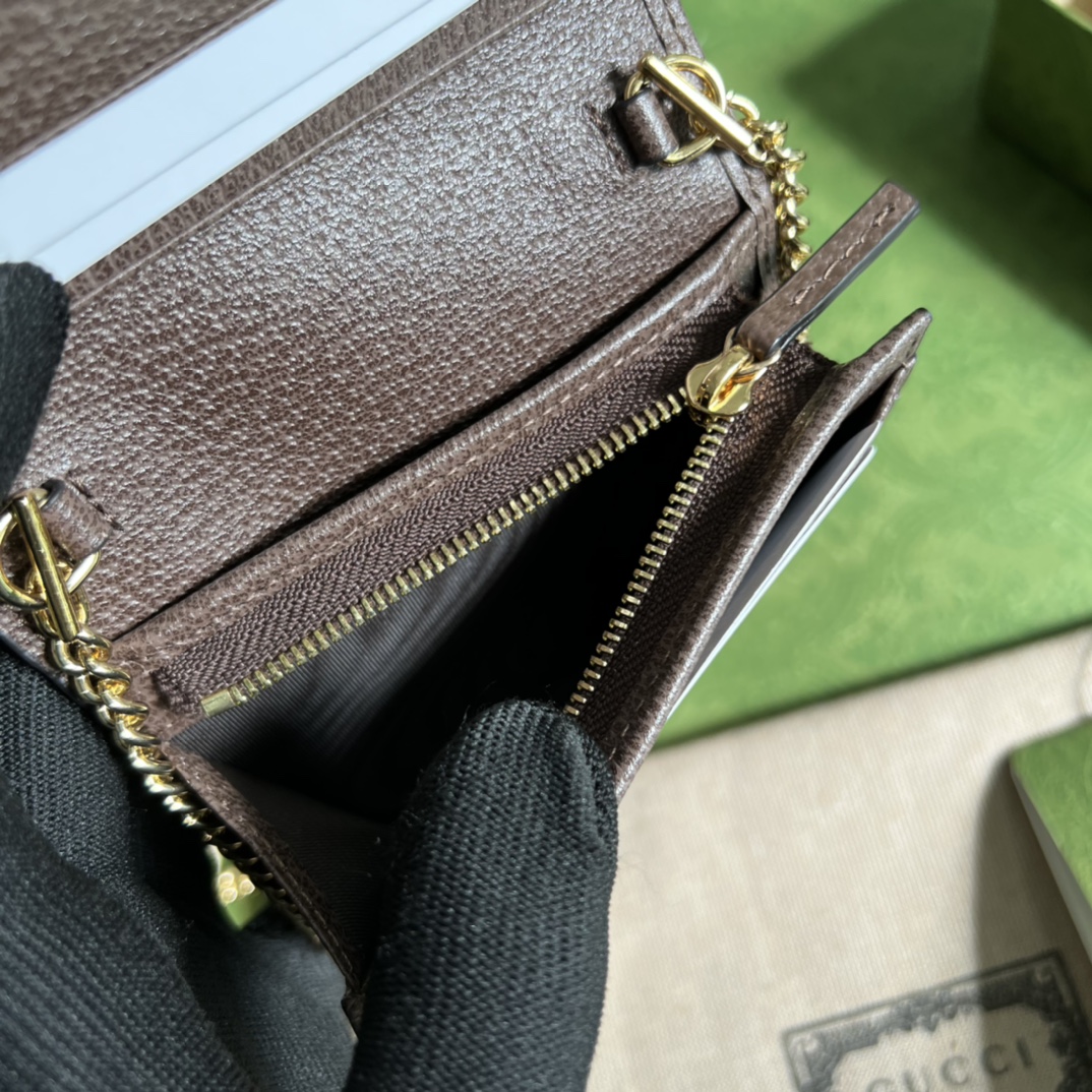 G*u*i wallet-11*8.5*3cm