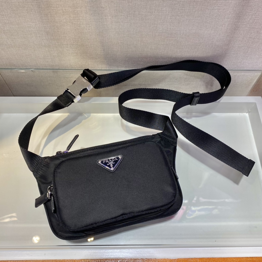 Pra*a 2vh128 waist bag -19*13*2.5cm
