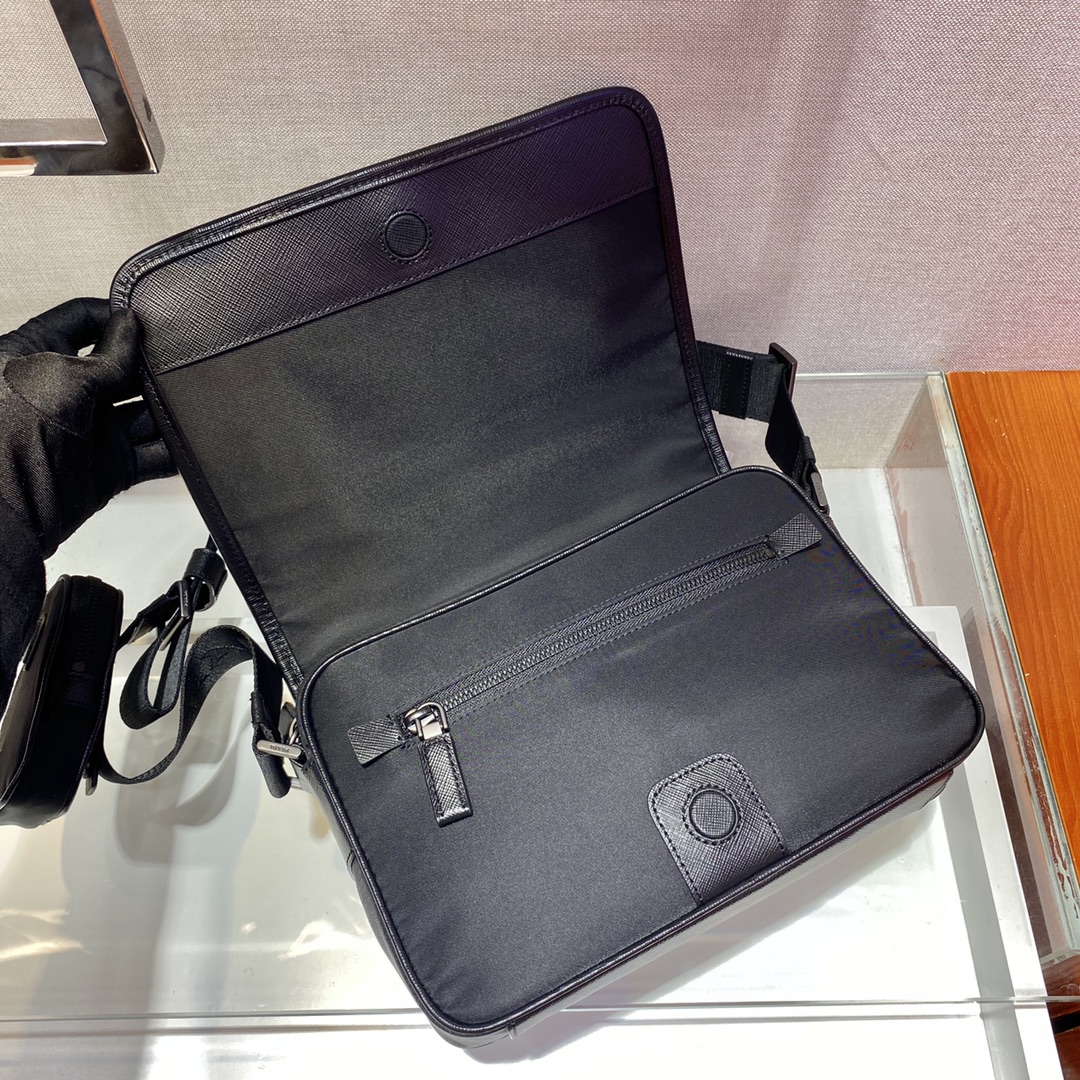 Pra*a 2vd041 messenger bag -25*18*6cm