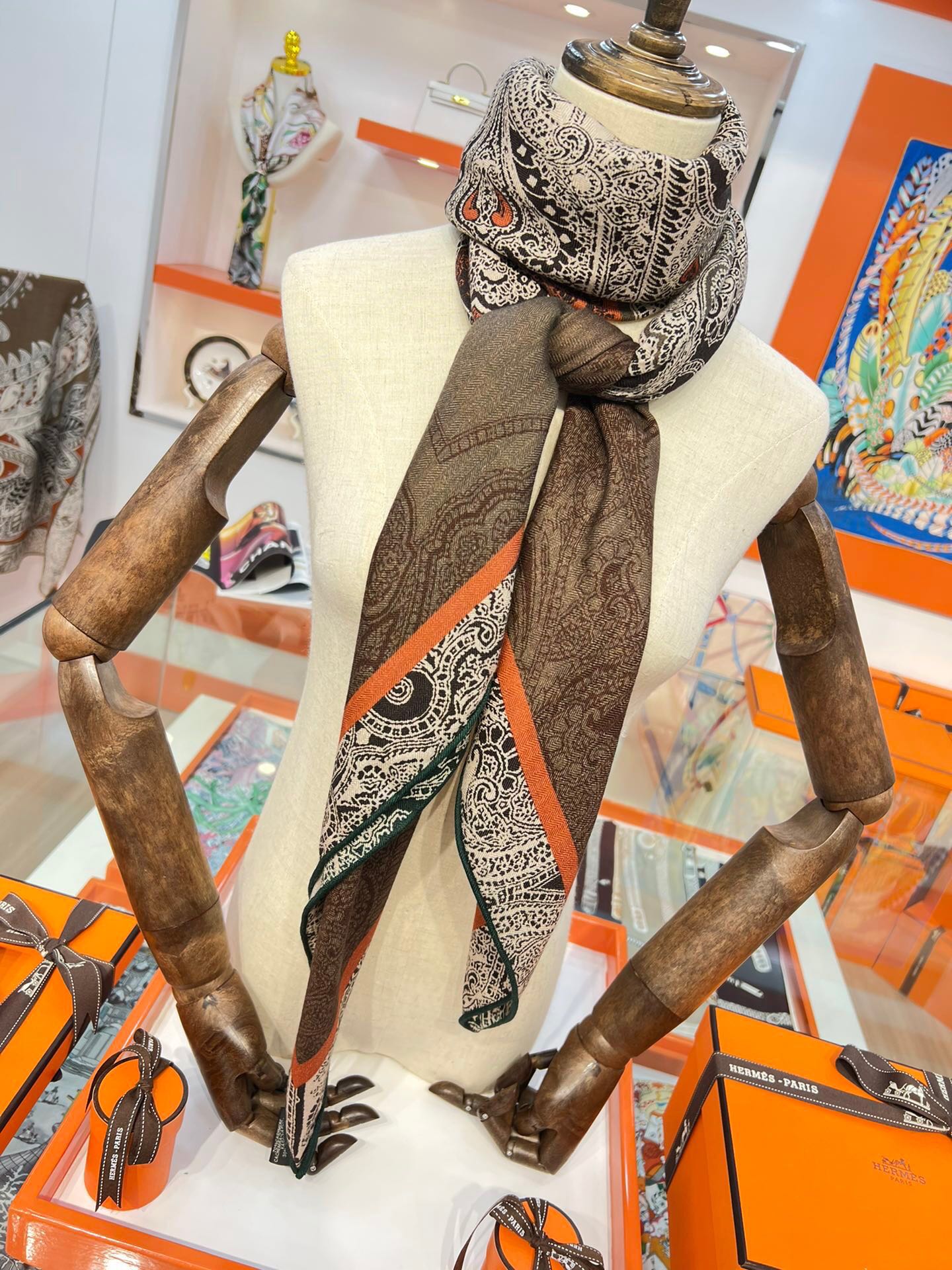 H**mes shawls-140*140cm