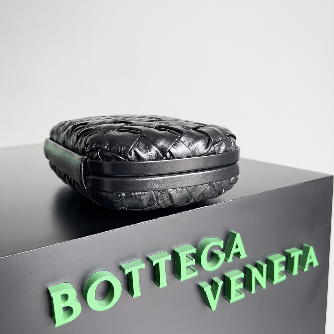 b0tte*a Ven*ta knot pouch-20.5*6*12.5cm