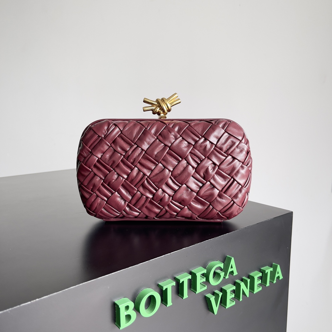 b0tte*a Ven*ta knot pouch-20.5*6*12.5cm