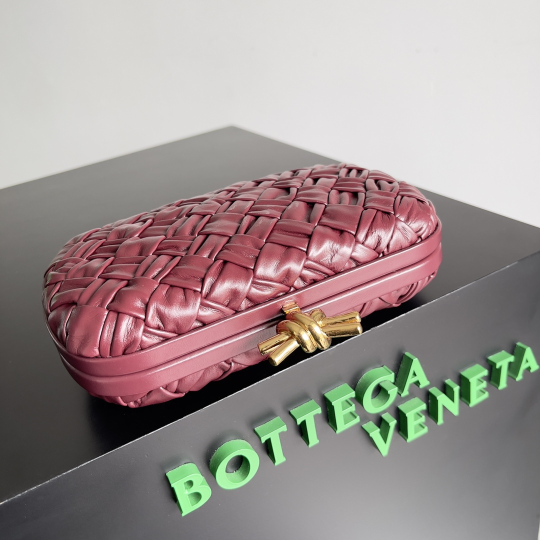 b0tte*a Ven*ta knot pouch-20.5*6*12.5cm