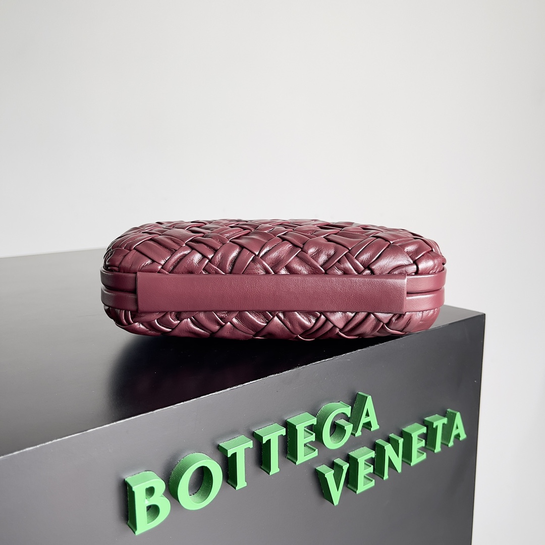 b0tte*a Ven*ta knot pouch-20.5*6*12.5cm