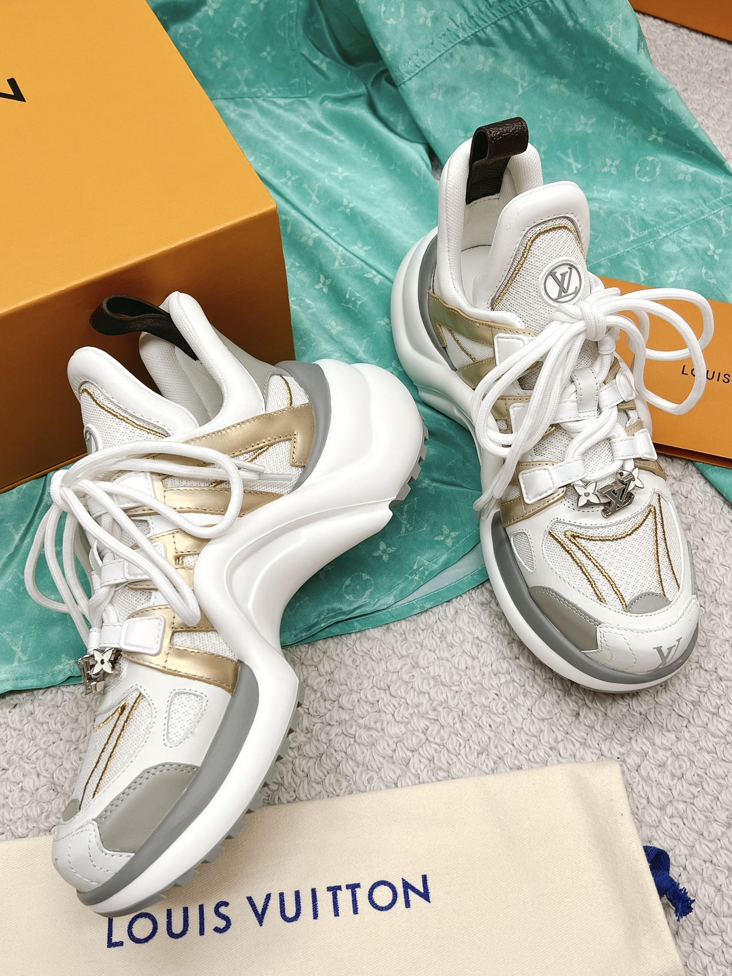 l0*is V*t0n archlight sneaker(eu35-41)