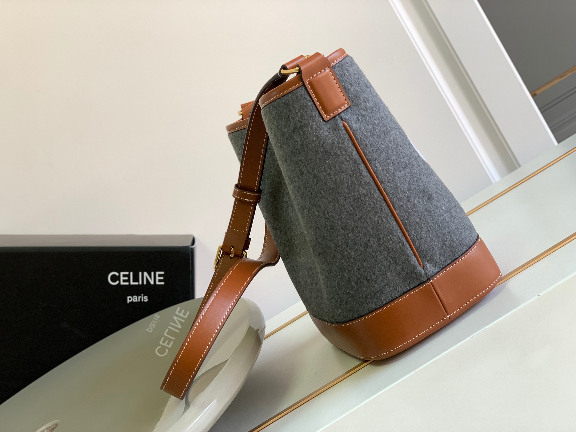 Ce**e cuir bucket-30×22×13cm