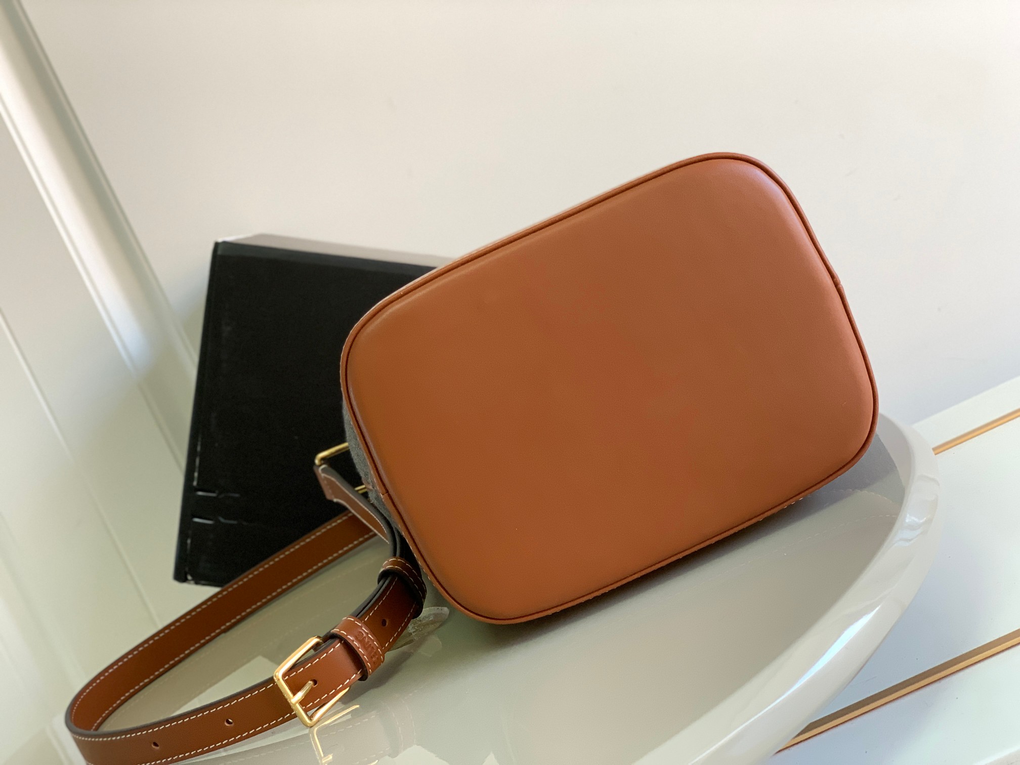 Ce**e cuir bucket-30×22×13cm