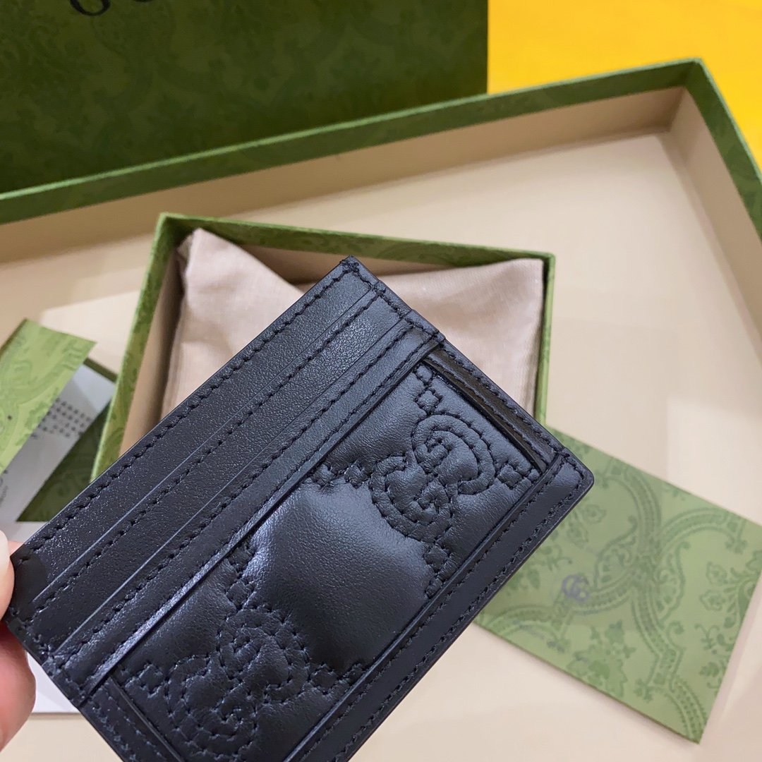 G*u*i card holder-10*7cm