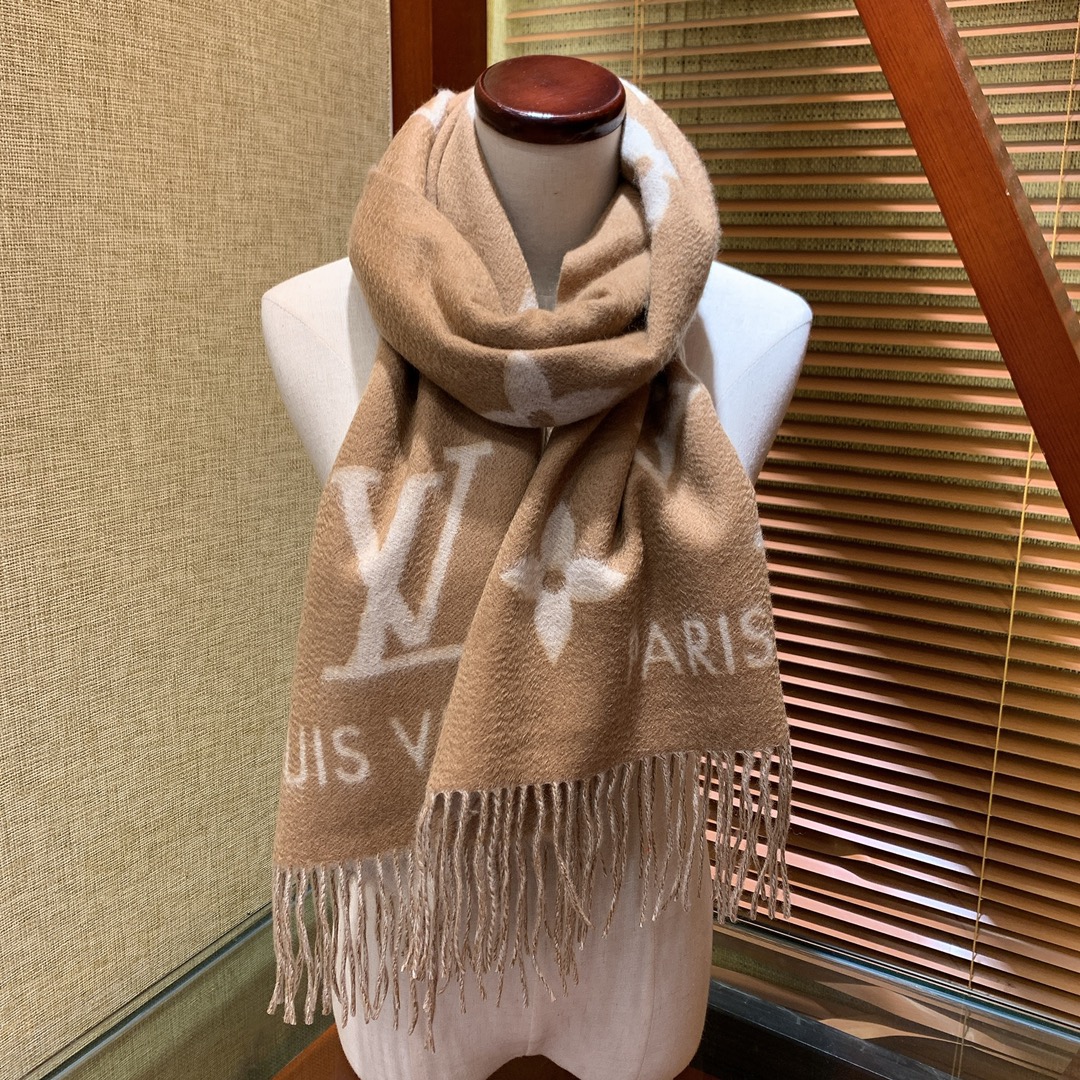 l0*is V*t0n scarf-191 x 46cm