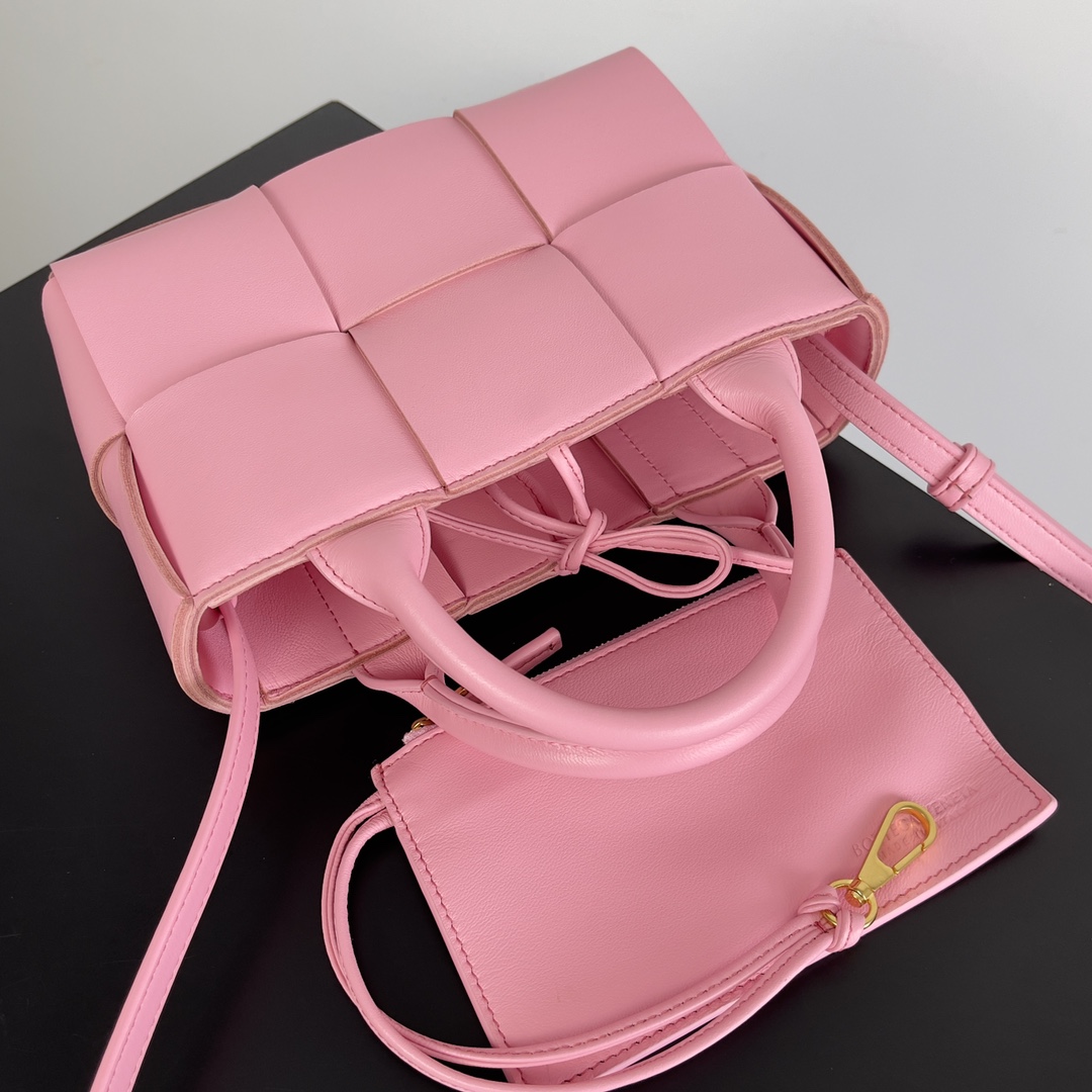 b0tte*a Ven*ta tote bag-20*7*13cm