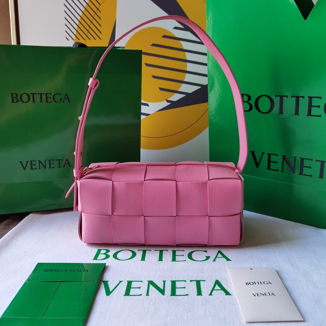 b0tte*a Ven*ta cassette bag-23.5x10x20cm