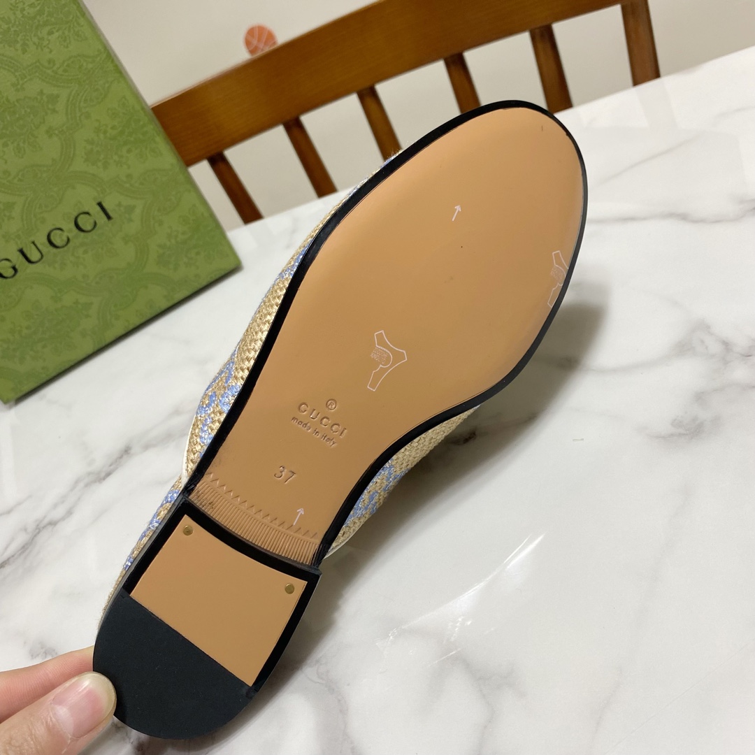 G*u*i loafers