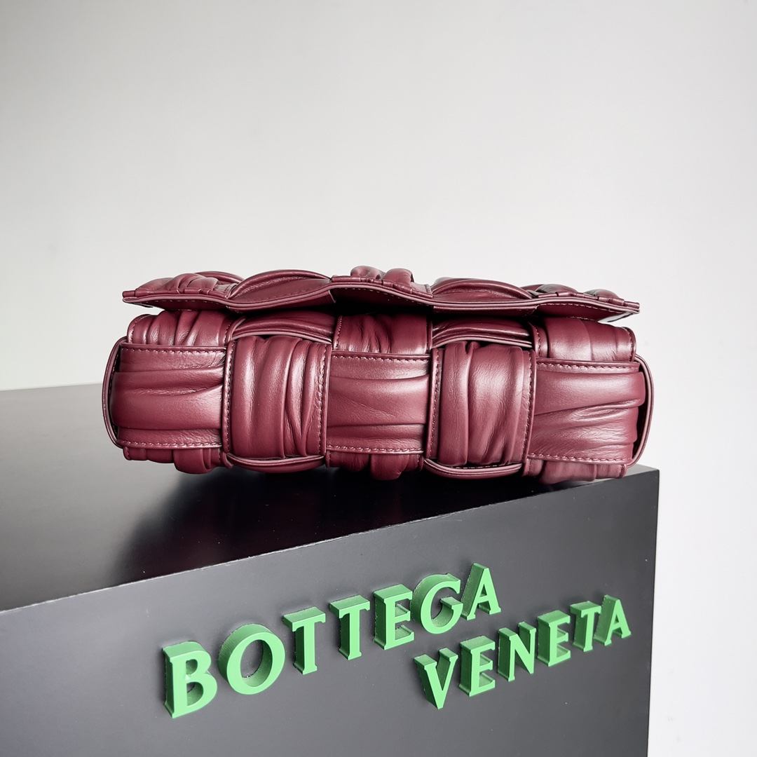 b0tte*a Ven*ta cassette bag-19*4*12cm