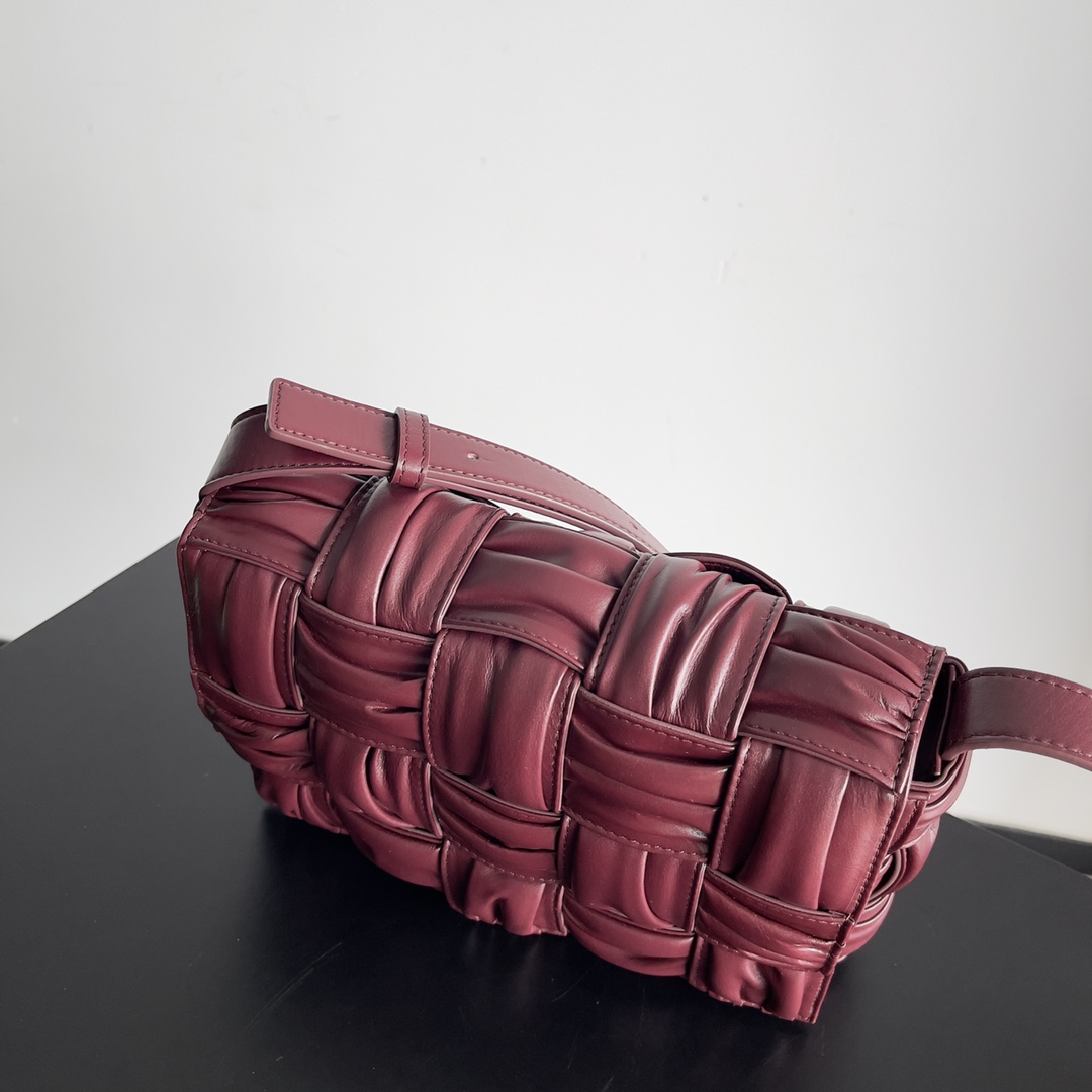 b0tte*a Ven*ta cassette bag-19*4*12cm