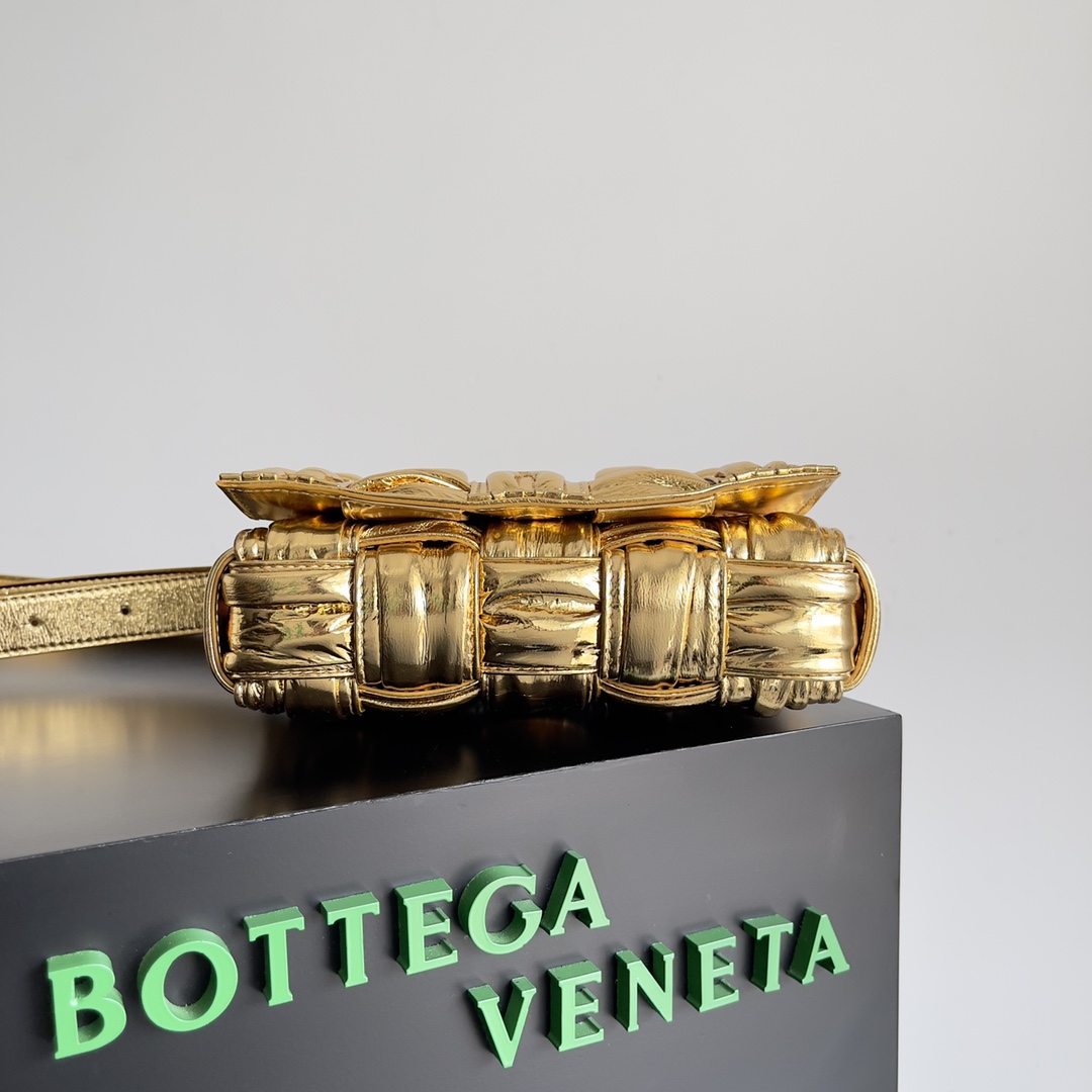 b0tte*a Ven*ta cassette bag-19*4*12cm