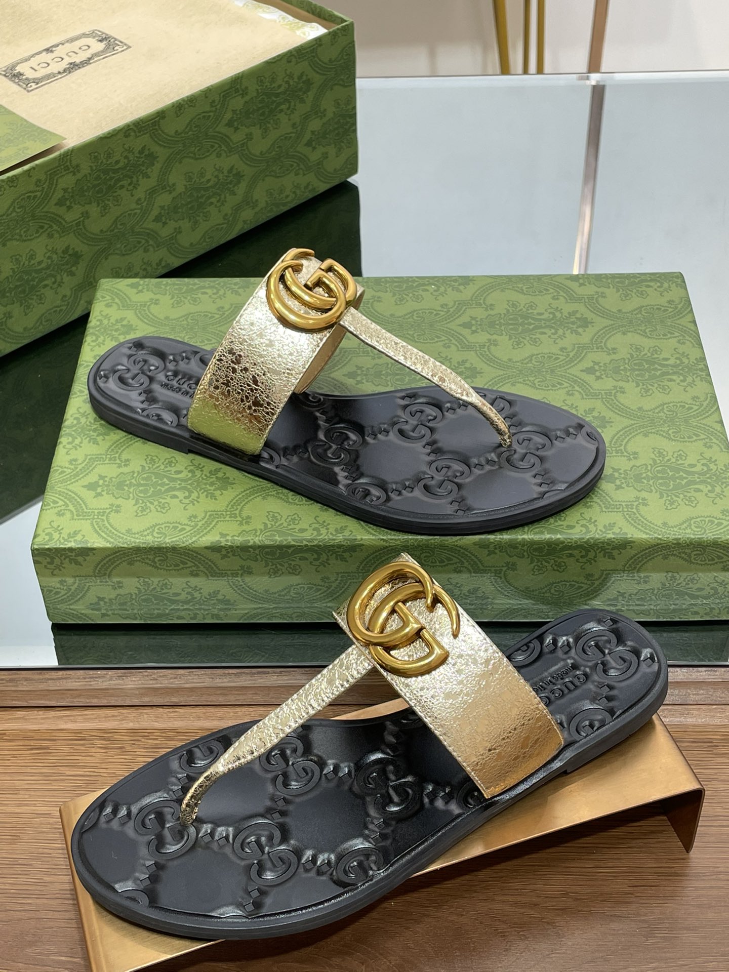 G*u*i slides(size35-43)