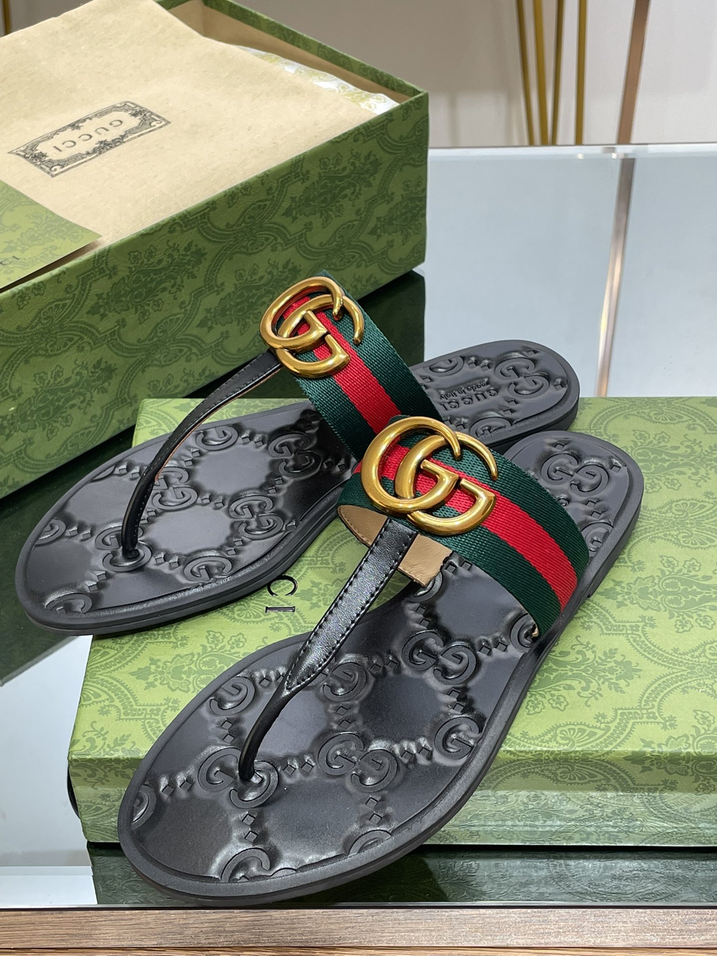 G*u*i slides(size35-43)