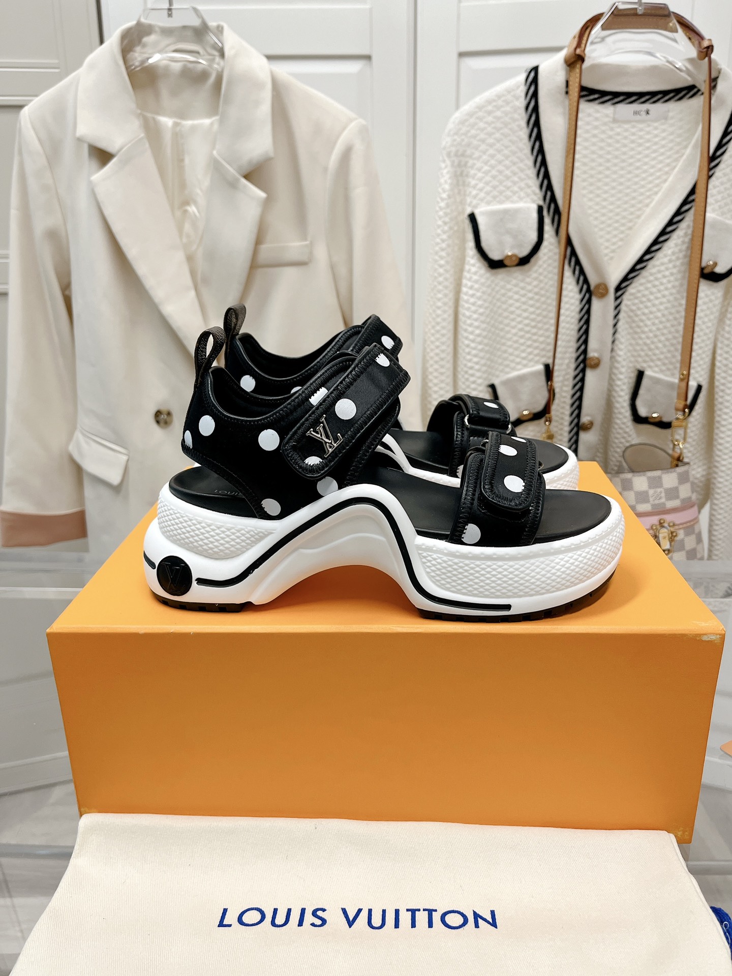 l0*is V*t0n archlight heels(eu35-41)