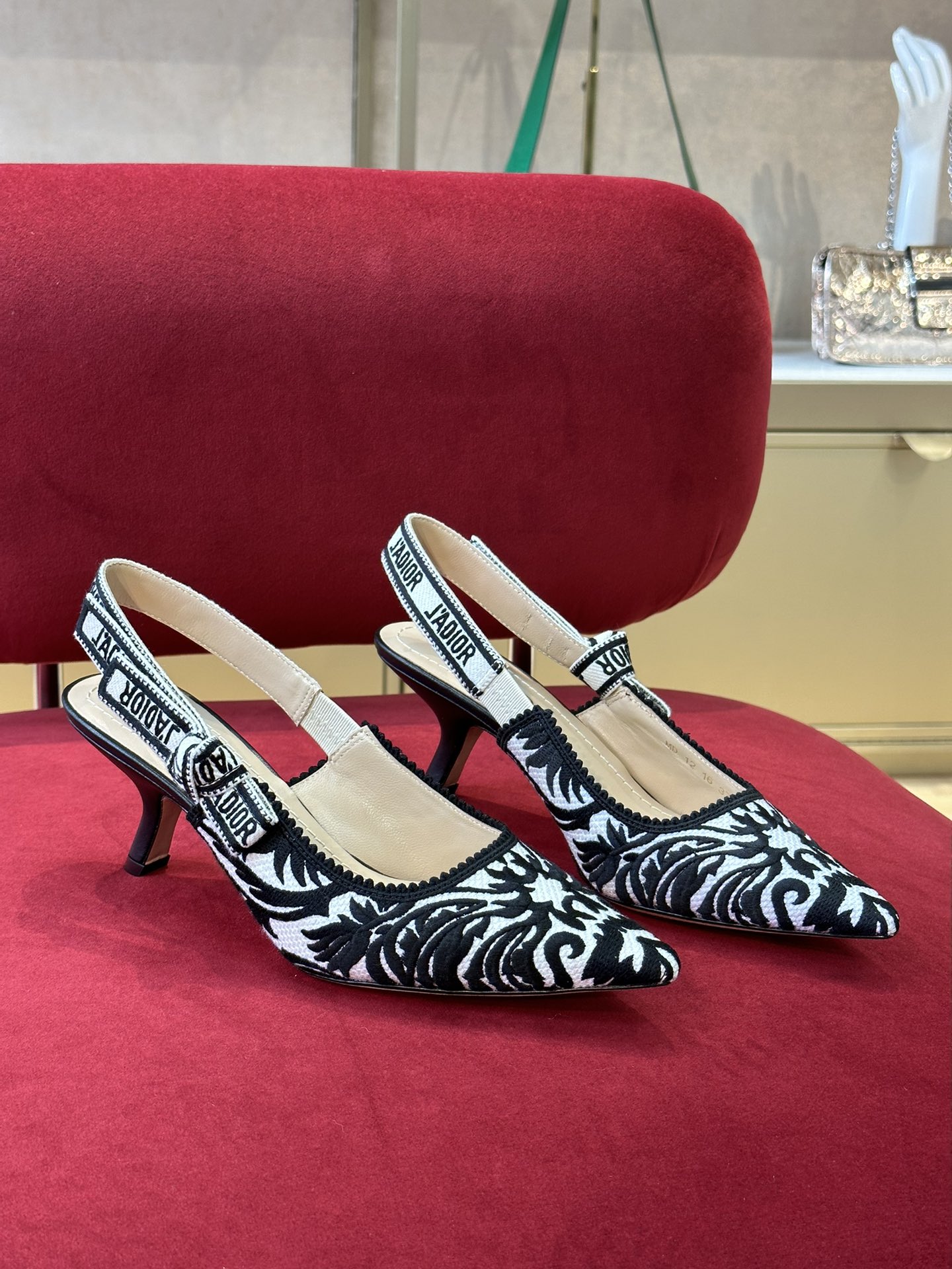 D*or slingback